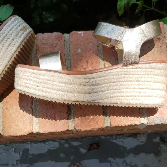 Steve Madden platform sandals  sz. 9.5 - Picture 5 of 8